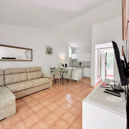 דירה Americas 2br, Pool & Garden, Close To Beach, La37 *