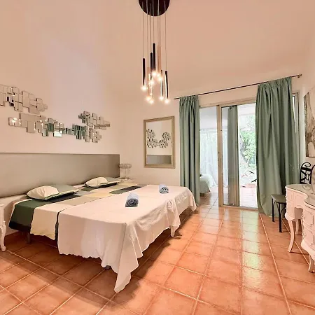 Americas 2br, Pool & Garden, Close To Beach, La37 דירה