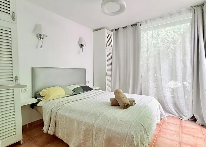 Americas 2br, Pool & Garden, Close To Beach, La37 Apartmán *